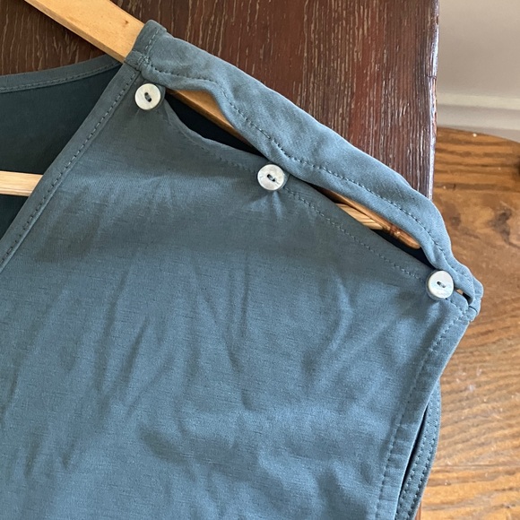 Size small blouse, brand Green Envelope LA - Picture 3 of 3